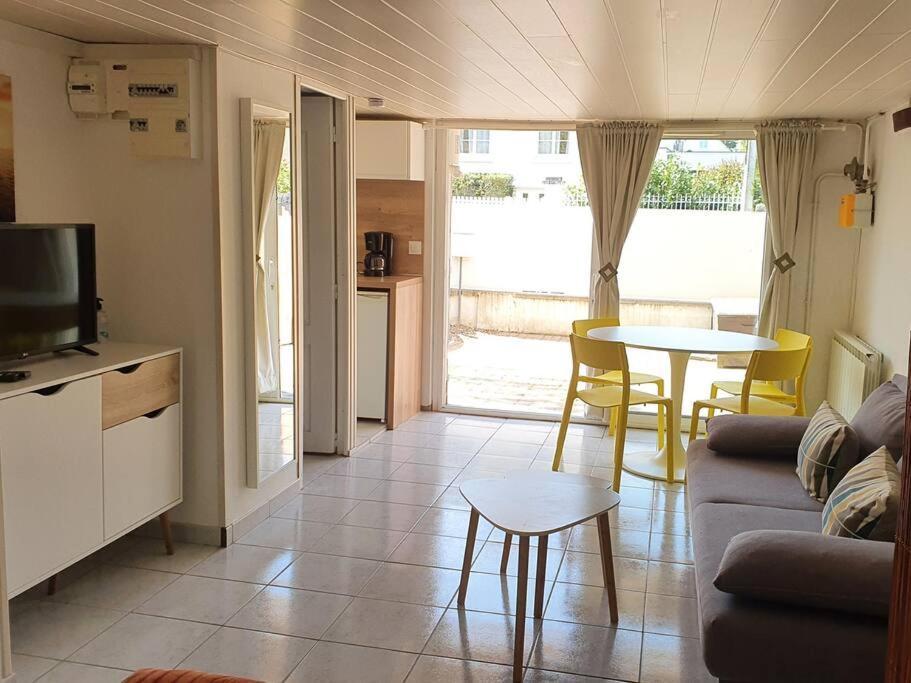 Logement Amboise Centre Avec Terrasse Privee Exteriör bild